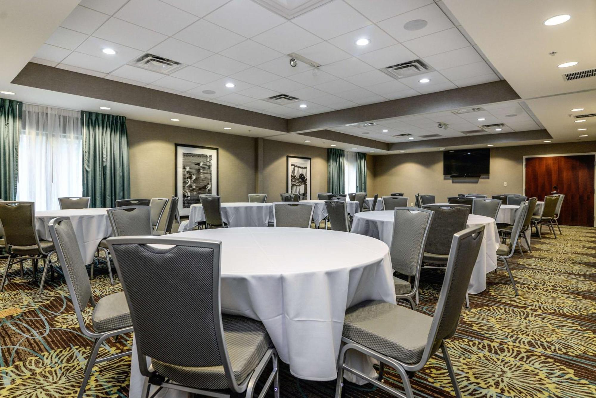 Hampton Inn Brighton Mi Екстер'єр фото