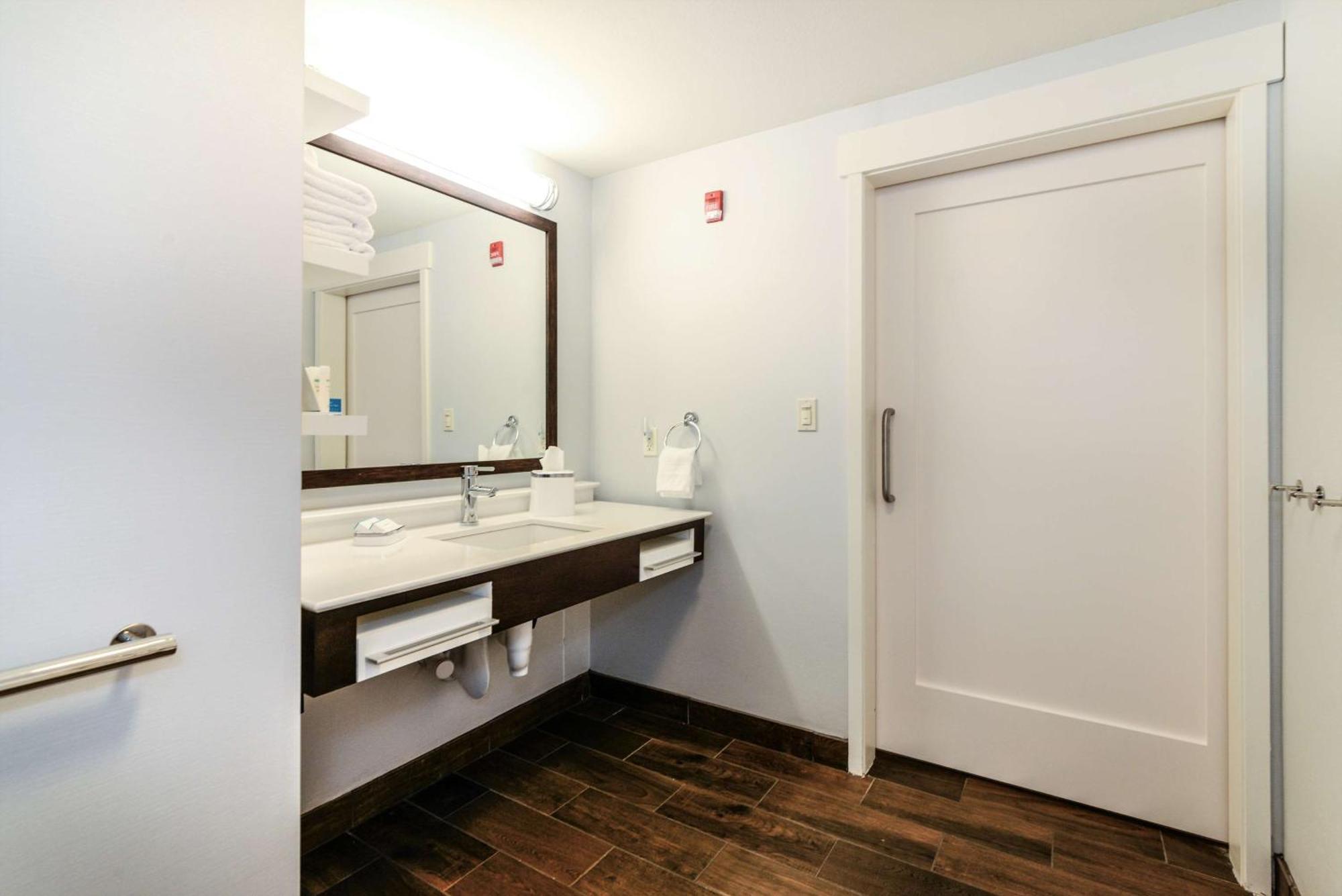 Hampton Inn Brighton Mi Екстер'єр фото