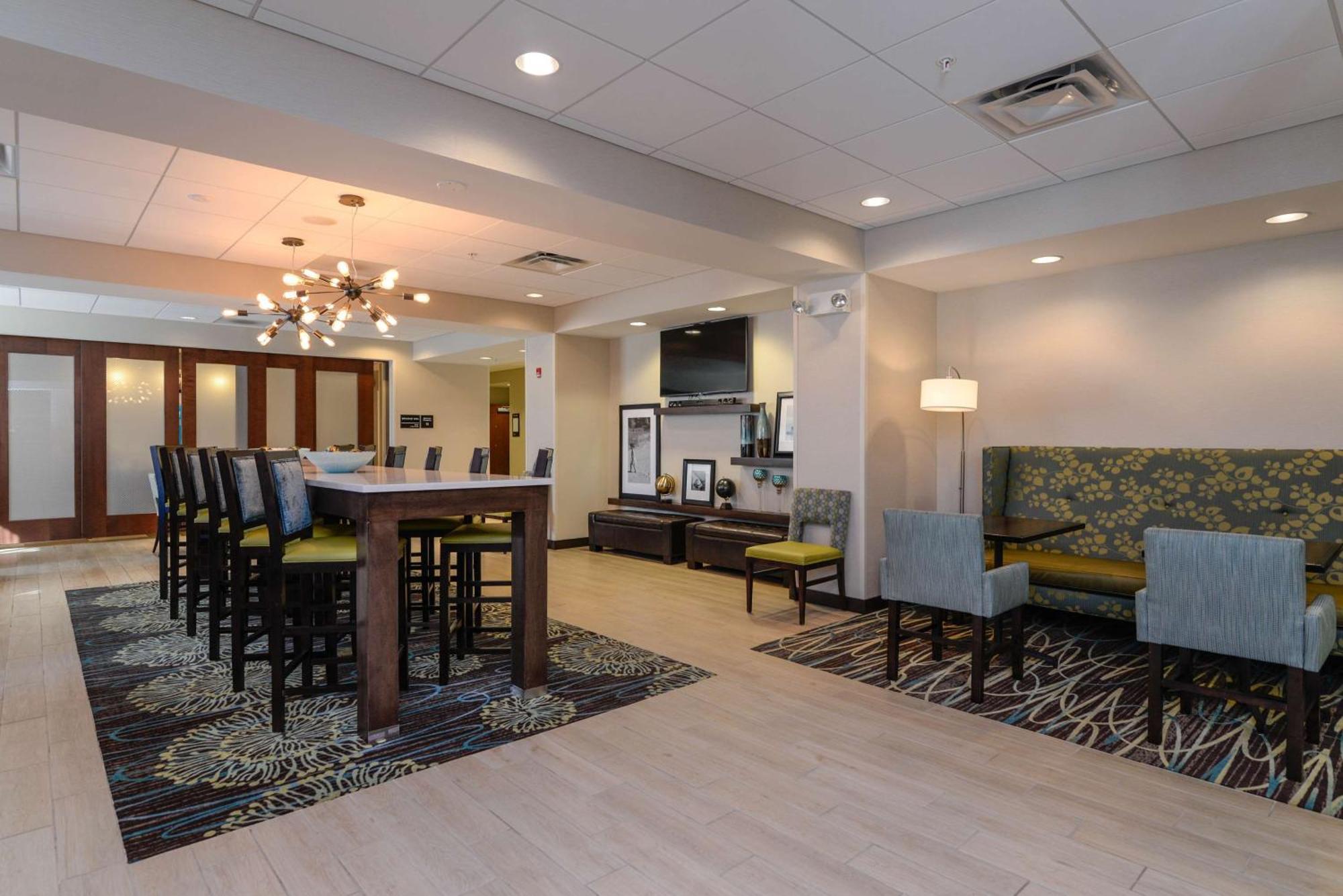 Hampton Inn Brighton Mi Екстер'єр фото